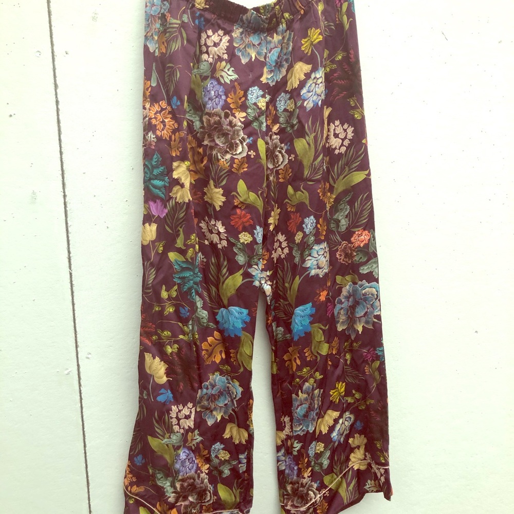 Comfy but glamorous lounge pants